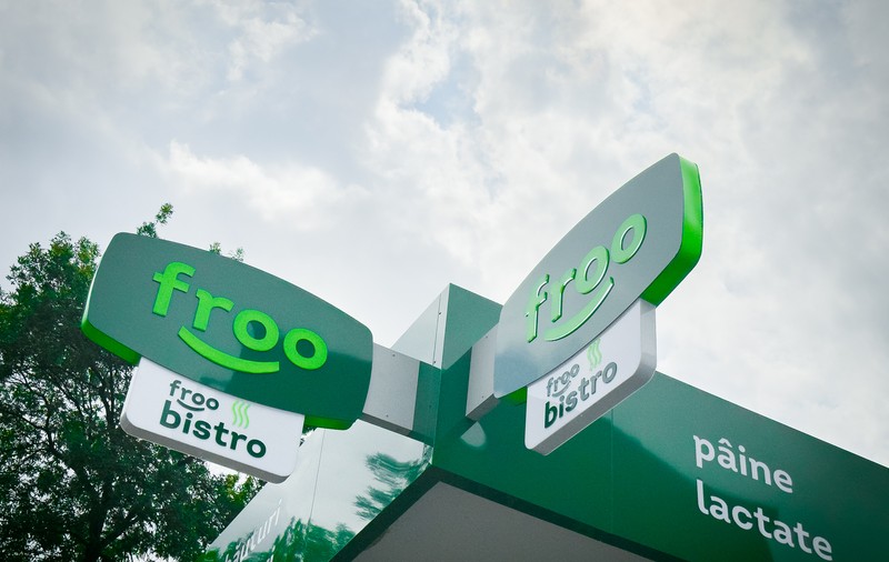 Grupul Żabka se extinde în România cu brandul froo, asistat de Exorigo-Upos