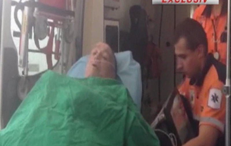 DEZVĂLUIRI INCREDIBILE din CULISELE PETRECERII de la Costeşti! "Împăratul" Iulian A AJUNS LA SPITAL pentru că NU A PRIMIT BANII PROMIŞI de "Regele" Stănescu!