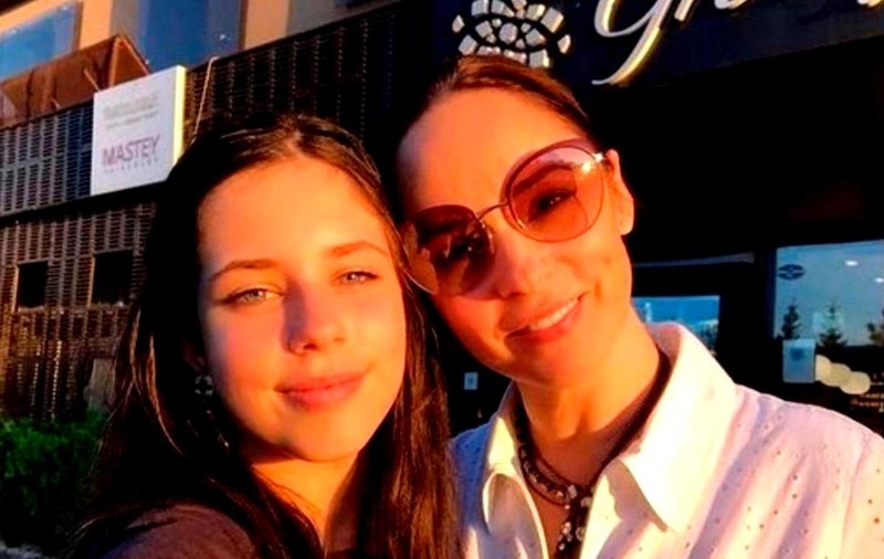 Apariția rară a fiicei Andreei Marin și a lui Ștefan Bănică jr. Violeta e la fel de înaltă ca fratele ei
