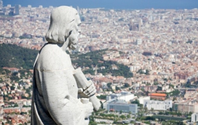 Călătorii TV Travel: 5 lucruri importante de făcut într-o vacanţă la Barcelona