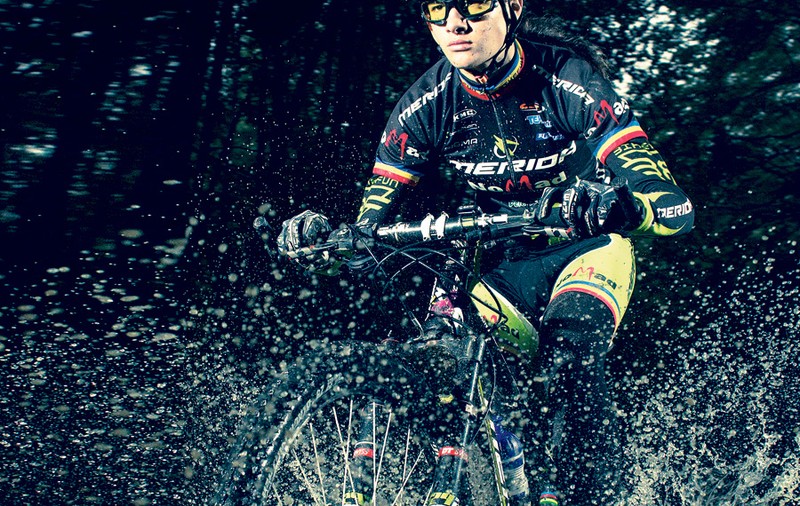Amazoană pe două roţi! Zsuzsa Gyurka a devenit, la doar 16 ani, campioană a României la Mountain Bike Cross Country | FOTO