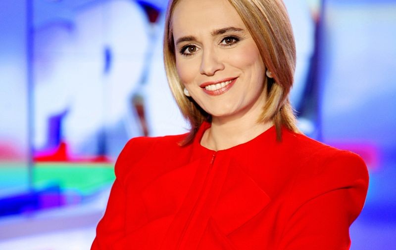VEDETELE care CÂȘTIGĂ cei mai MULȚI BANI! Topul SALARIILOR din televiziune, în frunte cu Andreea Esca!