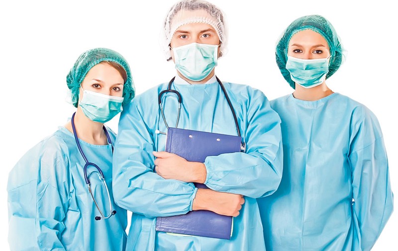 Parlamentarii aleargă după voturile medicilor. Gândesc legi care să le „resusciteze” șansele la alegeri
