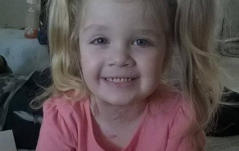 A cincea operație pentru Teodora. Fetița suferă de nev congenital gigant din prima zi de viață și a fost operată în America