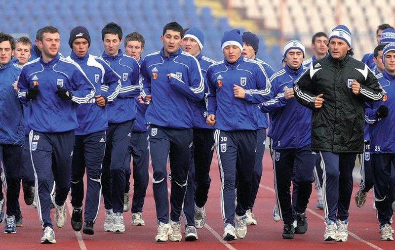 Craiova, noua "gaşcă nebună"