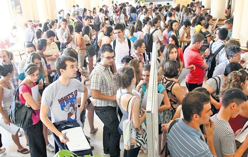 Notele din liceu vor conta pentru admiterea la facultate