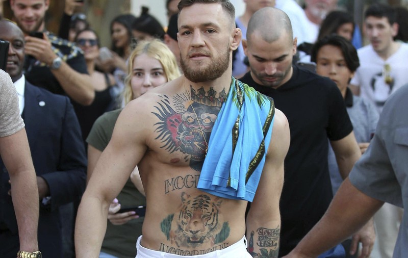 Conor McGregor a fost acuzat de viol, la finalul meciului din NBA în care a făcut KO mascota lui Miami Heat