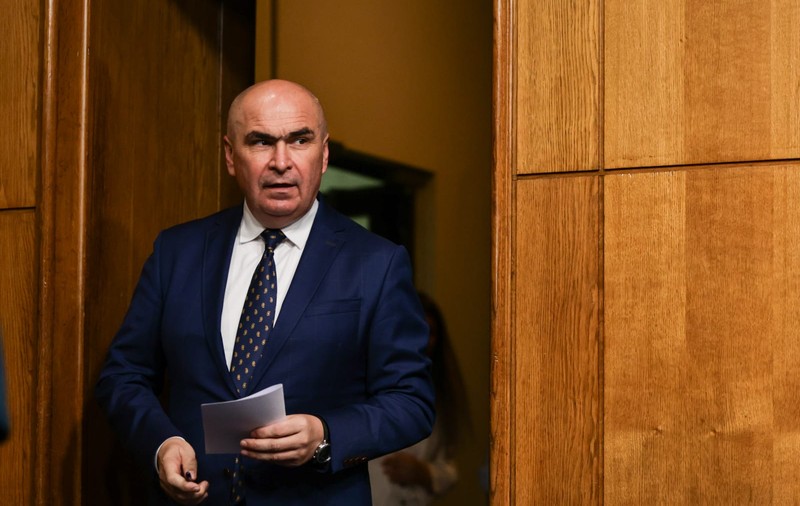 Premierul Ilie Bolojan, prima reacție după întâlnirea cu președinta CCR: „Se face din ţânţar armăsar”