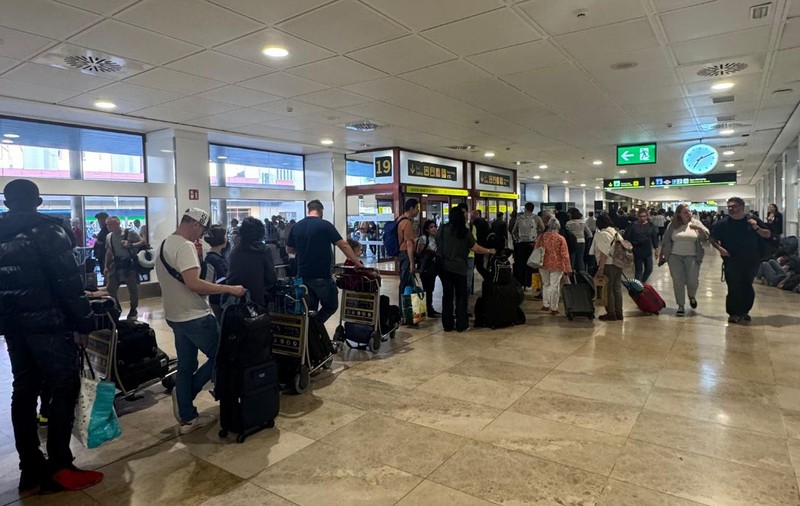 Banii trimiși de diaspora în țară se văd tot mai puțin în PIB. Care este explicația