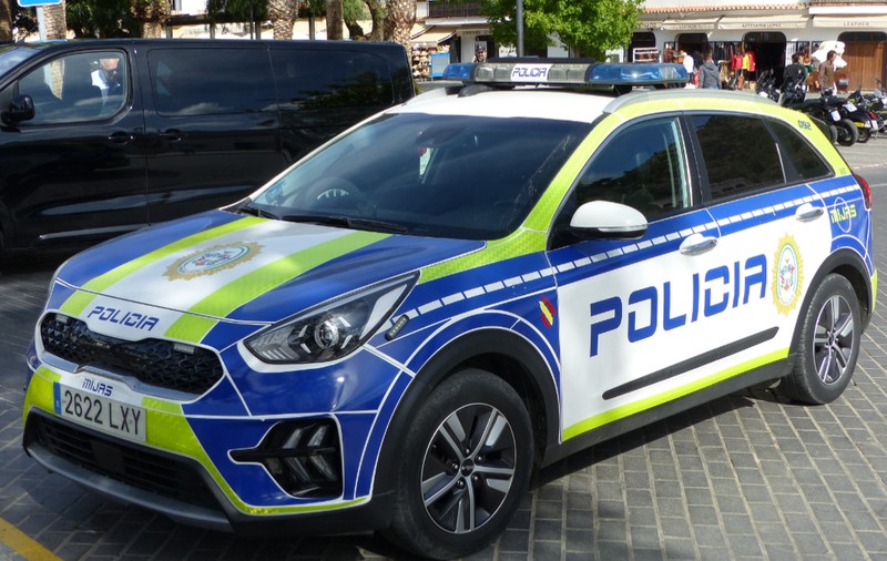 O bandă de hoți români care a dat mai multe spargeri în depozitele din Spania, prinsă în Malaga. Ce sumă au adunat aceștia