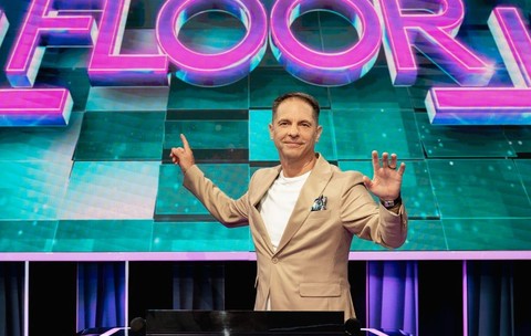 Dan Negru prezintă emisiunea „The Floor” | Foto: Kanal D
