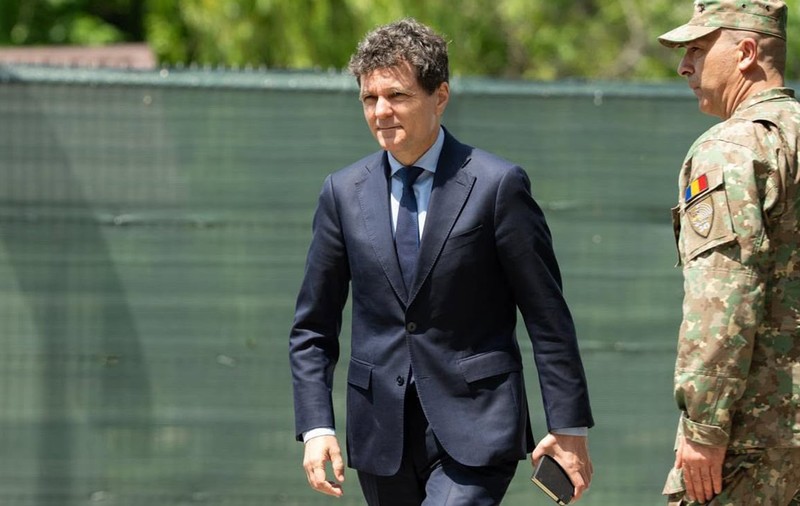 Românii fără apărare și fără reprezentare la guvernare