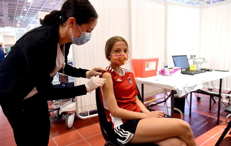 Cîțu: De mâine, putem să vaccinăm și adolescenții. Îi încurajez pe părinţi să ia cea mai bună decizie