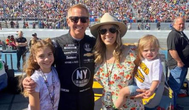 În accidentul aviatic din Carolina de Nord și-au pierdut viața șapte persoane. Campionul NASCAR Greg Biffle se afla la bord, împreună cu soția și cei doi copii. Foto: X