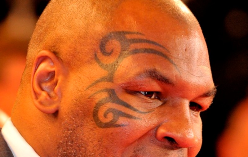 Prostie sau curaj? Un hoţ  a intrat în camera de hotel a lui Mike Tyson