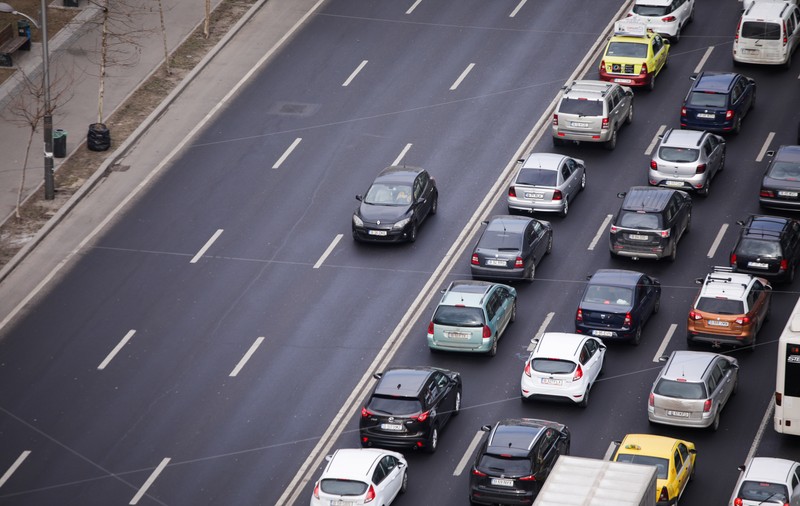 Primul proces pe climă din România. „O cale prin care să limităm importurile de mașini second-hand din Occident”