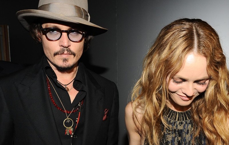 Johnny Depp intră în pielea lui Ozzy Osbourne