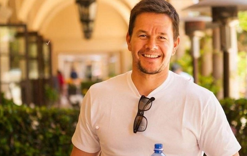 Tranformarea lui Mark Wahlberg. Incredibil cum arată starul după 6 luni de antrenamente!