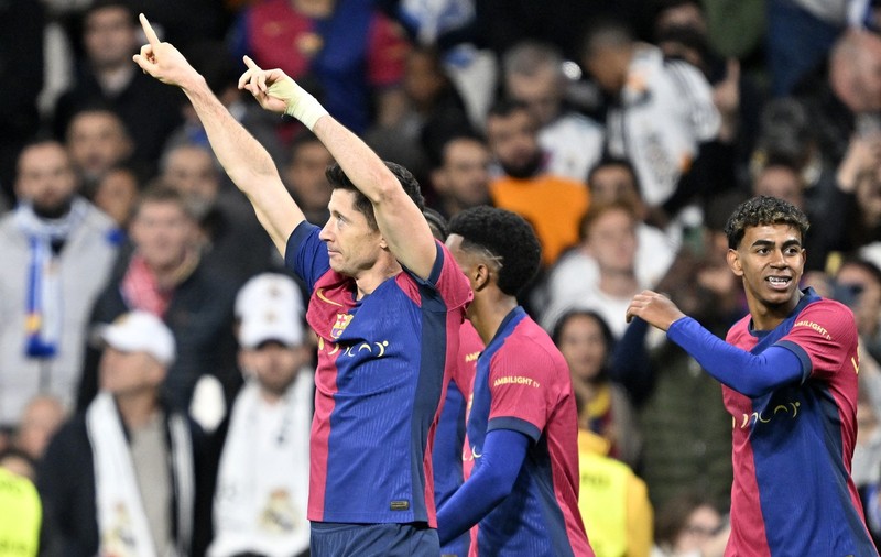 Real Madrid - Barcelona 0-4. Umilință pe Santiago Bernabeu