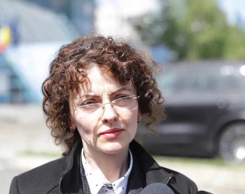 Ioana Ancuţa Popoviciu, judecătoarea lui Vlad Pascu, niciun cuvânt în fața jurnaliștilor, după audierea la CSM. 11 întrebări și 70 de secunde de tăcere - VIDEO