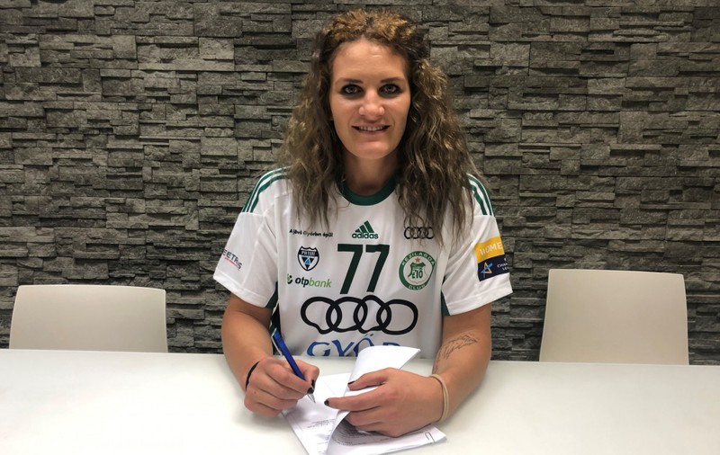 Crina Pintea, oficial la Gyor. Pivotul naționalei feminine de handbal, prezentat de maghiari: ”E unul dintre visele mele”
