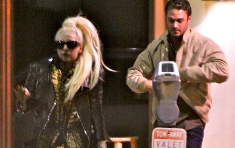 Lady Gaga s-a împăcat cu Taylor Kinney