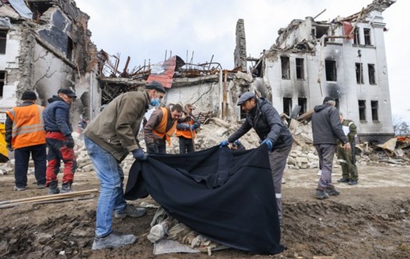 Mariupol este poate „cea mai mare catastrofă umanitară a secolului”, crede premierul ucrainean