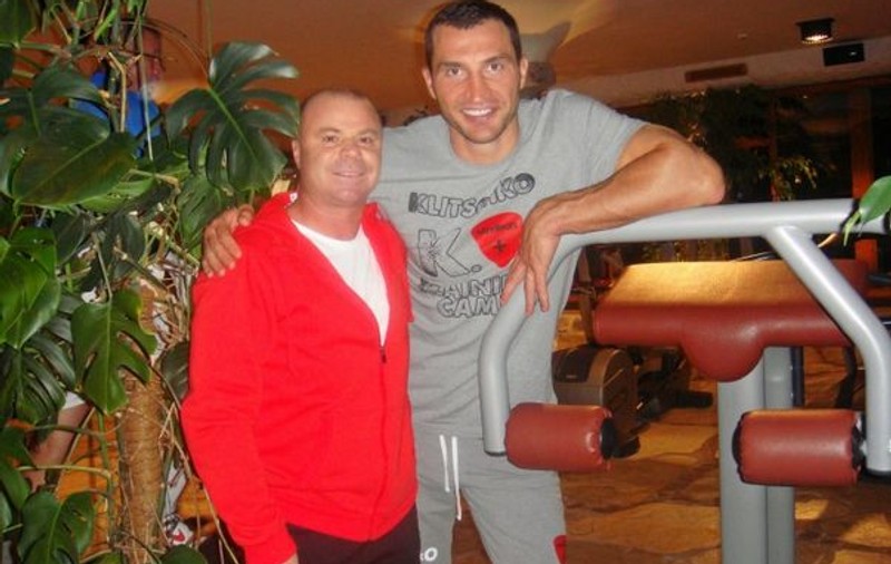 NICU GHEARĂ, alături de VLADIMIR KLITSCHKO înainte de meciul cu Mariusz Wach