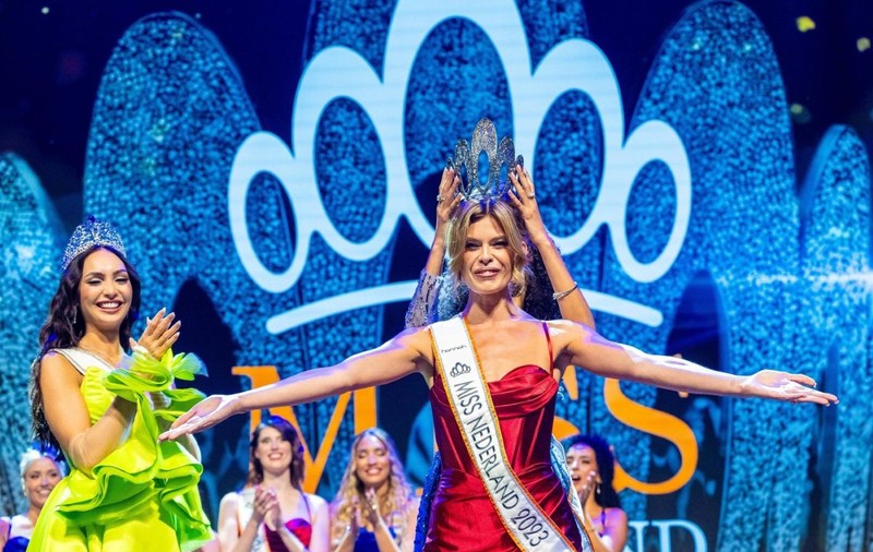 Scandal monstru cu trei zile înainte de Miss Univers: acuzații că unele concurente ar avea relații cu membrii juriului