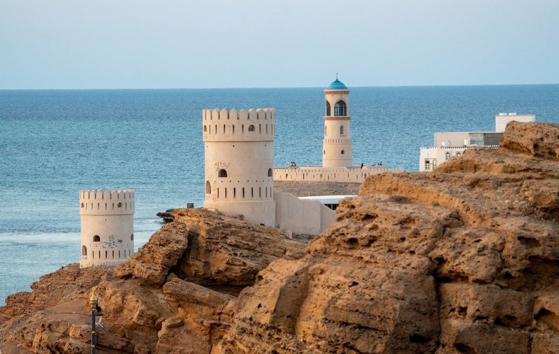 Turnurile de veghe din orașul costier Sur, din Oman