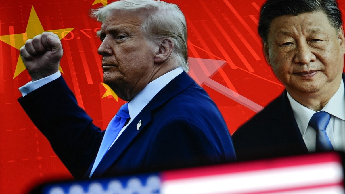 Imagine ilustrativă care îi prezintă pe președintele american Donald Trump (stânga) și liderul chinez Xi Jinping Foto: Profimedia