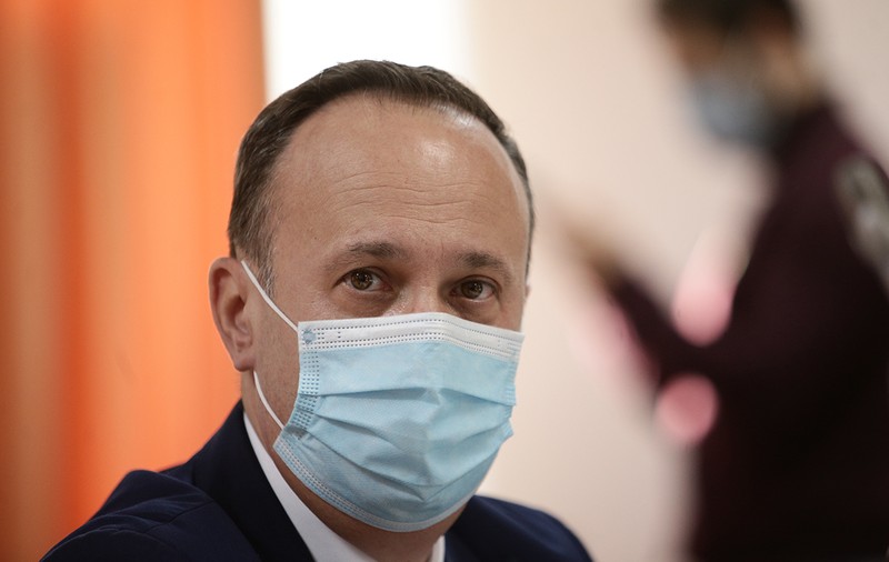 Nicușor Dan a anunțat pe Facebook că se va întâlni cu ministrul finanțelor. Câciu: „Aș fi vrut să mă sunați, dar ați preferat marketingul”