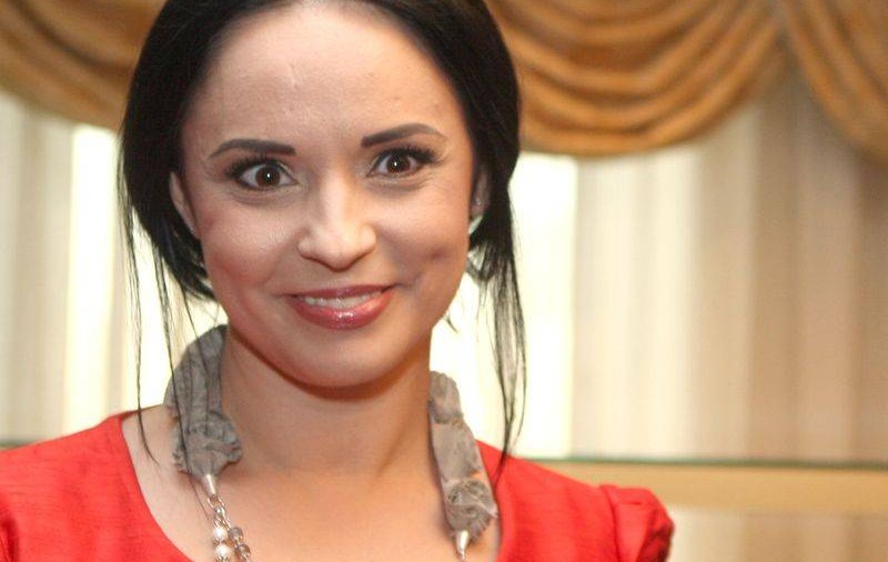Andreea Marin si-a aranjat casa de sarbatoare. Bradul de Craciun e impresionant!
