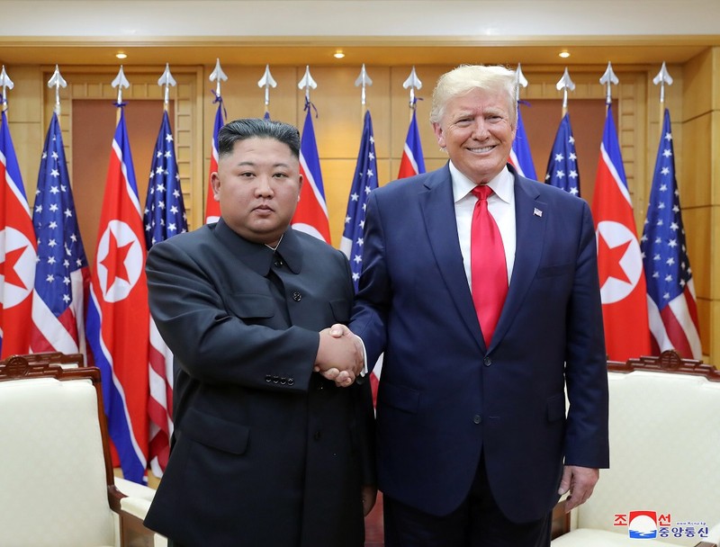 Discuțiile dintre Kim Jong-un și Donald Trump nu au ajuns la un rezultat | FOTO: EPA