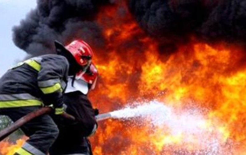 O locomotivă a luat foc în portul Constanța