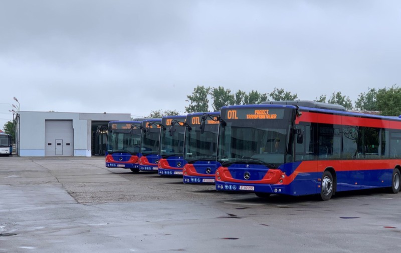 Mercedes-Benz a livrat primele autobuze Conecto firmei de transport public din Oradea