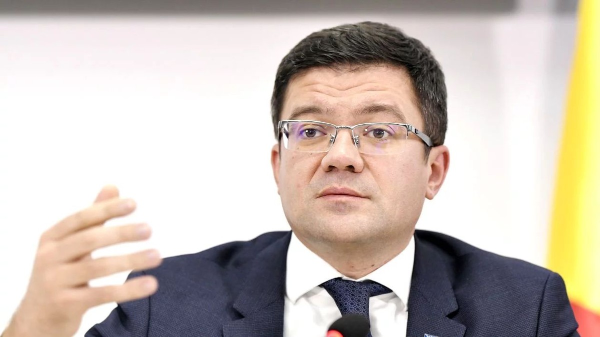 VIDEO Ministrul Mediului, Costel Alexe, a demis conducerea APM București, după poluarea record din Bucureşti „Vom controla toţi operatorii care ard deşeuri”