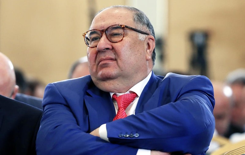 Sute de polițiști au percheziționat proprietățile lui Alișer Usmanov din Germania. De ce este suspectat oligarhul rus