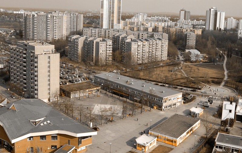 49 de răniți, între care și 3 profesori, după o încăierare generală într-o școală din Berlin. Directoarea și-a rupt o mână