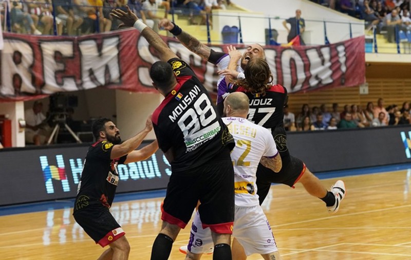 În Liga Campionilor la handbal masculin, Dinamo a trecut de danezii de la Gudme. ”Buldogii”, liderii grupei