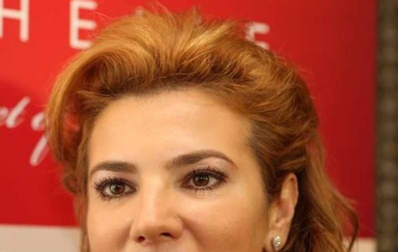 Mihaela Borcea se întâlneşte cu Sharon Stone! Vezi cum e posibil 