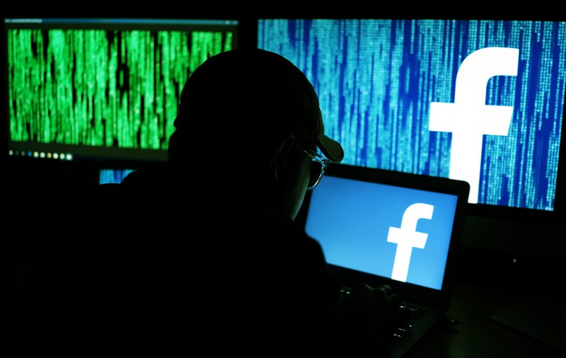 Raport Facebook: Ferme de troli din Kosovo și Macedonia au furnizat știri false pentru 140 de milioane de americani