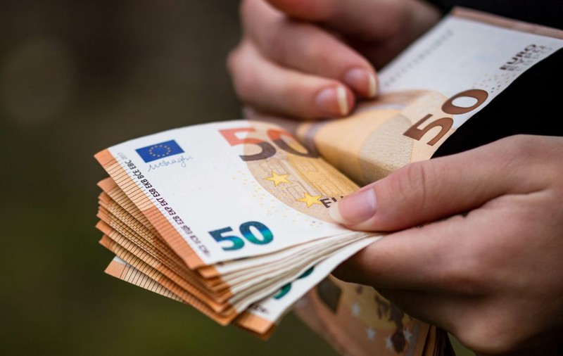 Ce companie a statului conduce directorul care are aproape 20.000 de euro salariu net lunar