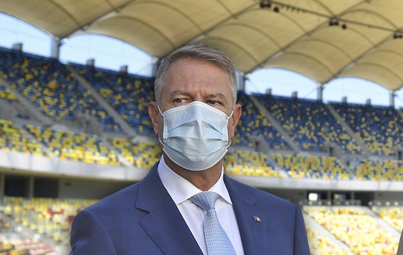 Angajații DSP București, testați de urgență pentru Covid înainte de vizita lui Iohannis. „Până acum nu i-a interesat de noi, acum ne-au luat în turmă”