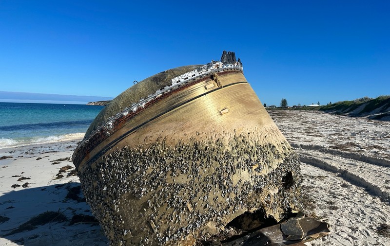 Un obiect „neidentificat” a eșuat pe o plajă din vestul Australiei. Autoritățile încearcă să afle ce este și de unde provine