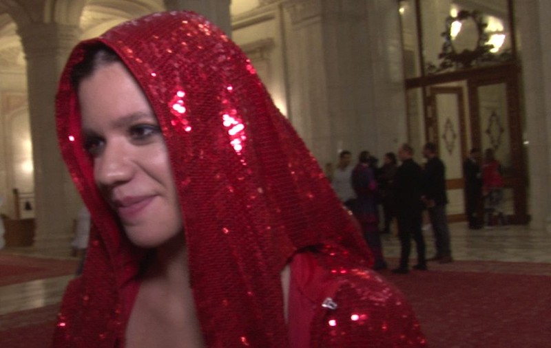 VIDEO/Actrița Ada Condeescu este însărcinată. Și-a arătat pentru prima oară burtica de gravidă la Gala Elle