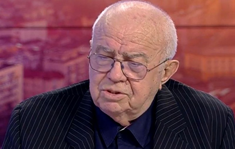 Alexandru Arșinel s-a mutat la Sinaia împreună cu soția și va petrece Crăciunul fără nepoți. „Pandemia asta a intervenit urât”