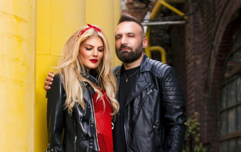 PREMIERĂ LIBERTATEA.RO | Theodora lansează single-ul  și videoclipul "Ce tare", feat Cortes