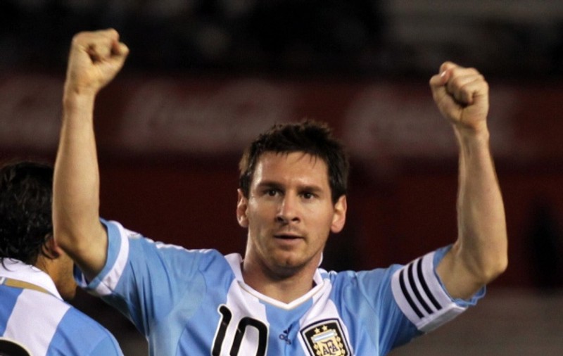 Messi, atacat de Pele