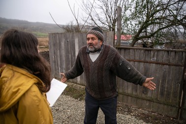 Ion Răchită, în fața porții